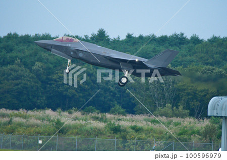 ステルス戦闘機 F-35A ステルス戦闘機 F-35A 100596979