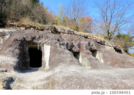 長岡百穴古墳/栃木県宇都宮市 長岡百穴古墳/栃木県宇都宮市 100598401