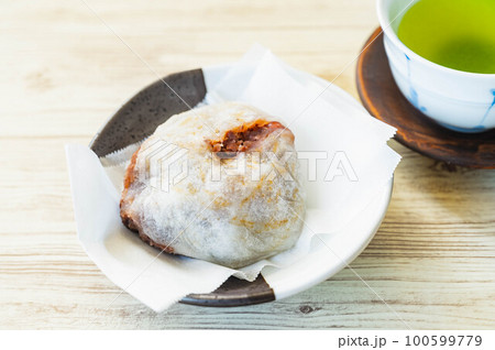 緑茶と梅ヶ枝餅 緑茶と梅ヶ枝餅 100599779