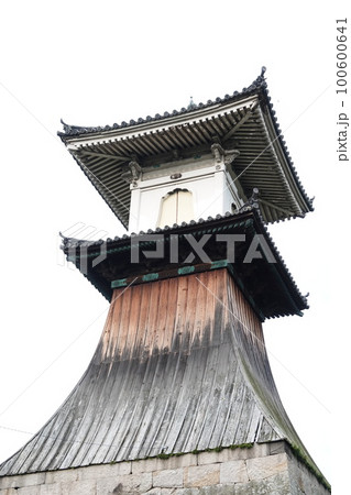 高灯籠1860年金比羅参拝の目印でに完成した、高さ27メートルの日本一高い灯籠である。 100600641