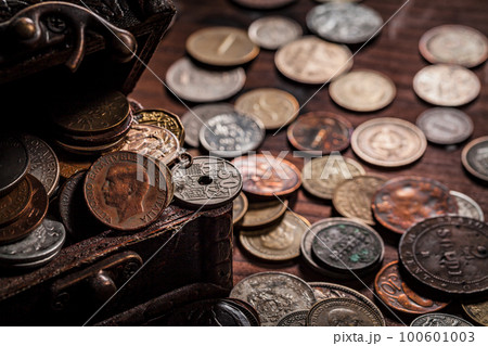 Old coins from around the world from 1940 to the new millennium Old coins from around the world from 1940 to the new millennium 100601003