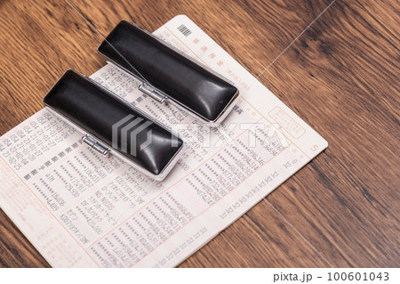 【預金残高と印鑑】 100601043