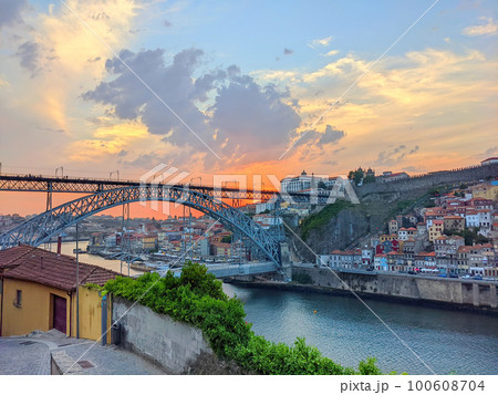 Sunset skyline bridge Porto Portugal 100608704