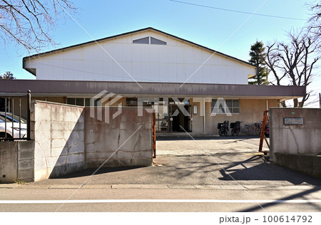 川口散歩：川口市戸塚体育館　川口市 100614792