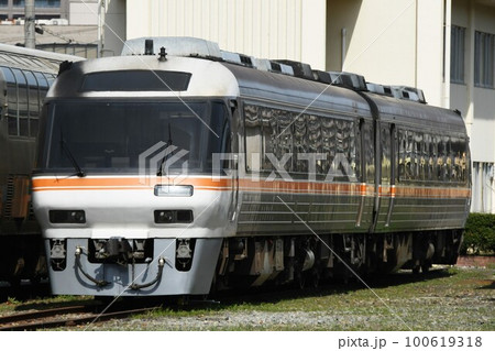 車両基地に停車する京都丹後鉄道KTR8500形 車両基地に停車する京都丹後鉄道KTR8500形 100619318