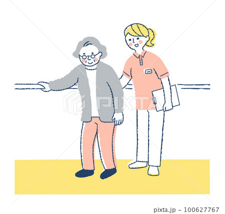 歩行訓練をするシニア女性と介助する女性 100627767