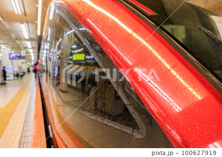 近鉄名古屋駅を発着する特急列車 100627919