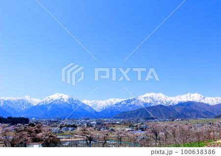 積雪の北アルプス 4月の信濃大町 麗しき北アルプス 春の北アルプス 積雪の北アルプス 4月の信濃大町 麗しき北アルプス 春の北アルプス 100638386