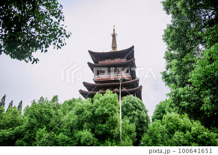 Hangzhou, China - August1, 2017 Hangzhou, China - August1, 2017 100641651