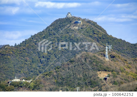 岐阜市　金華山の遠景 100642252