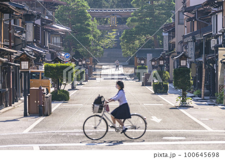 220707桜山八幡宮g121-3 100645698