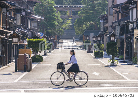 220707桜山八幡宮g108-3 100645702
