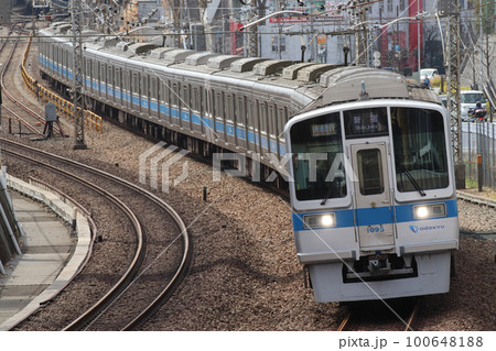 OH］小田急線1000形（リニューアル車両）の写真素材 [100648188] - PIXTA