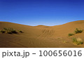 moroccan desert 100656016