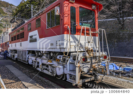大井川鐵道井川線　アプト式電気機関車　ED90形 100664840