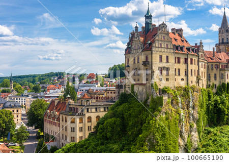Sigmaringen Castle rises above city, Baden-Wurttemberg, Germany Sigmaringen Castle rises above city, Baden-Wurttemberg, Germany 100665190