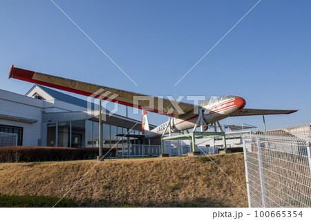 道の駅よしおか温泉のグライダー展示　群馬県吉岡町 100665354