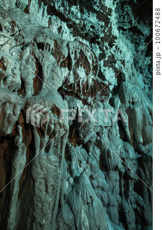 龍泉洞　月宮殿　日本三大鍾乳洞 100672488
