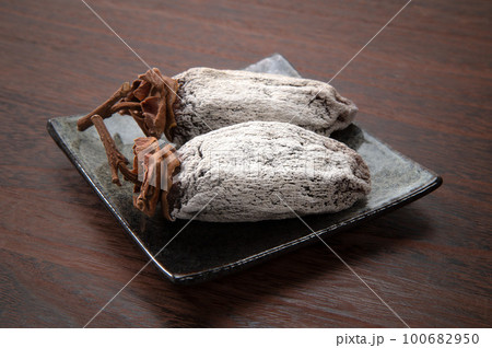 手作りの干し柿 100682950