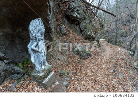 両神山 日向大谷口ルート 両神山 日向大谷口ルート 100684132