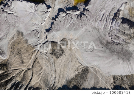 Aerial shot of erosion patterns 100685413