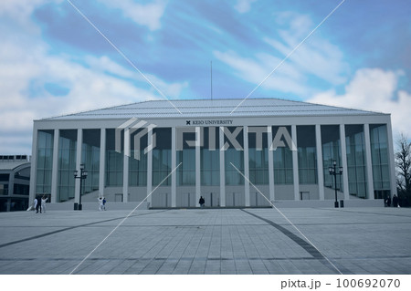 慶応義塾大学 100692070