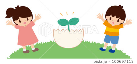 成長した若葉に喜ぶ男の子と女の子 成長した若葉に喜ぶ男の子と女の子 100697115