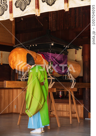 春の田縣神社、豊年祭〈愛知県小牧市〉 春の田縣神社、豊年祭〈愛知県小牧市〉 100704095