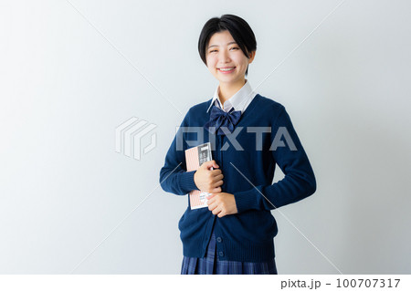 女子高生　勉強イメージ 100707317