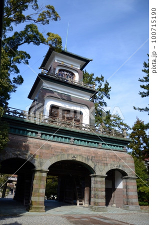 尾山神社 神門 100715190