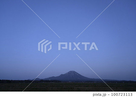 3月の大山 100723113