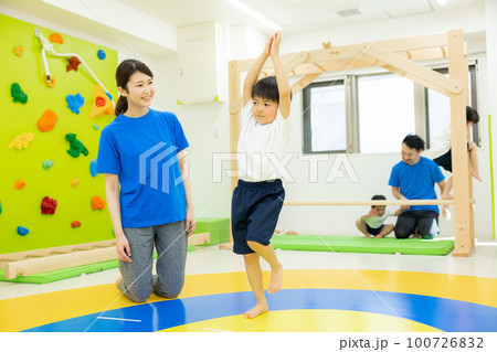 体操 キッズ 体操 キッズ 100726832