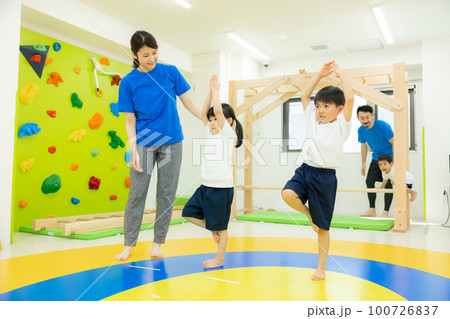 体操　キッズ　　　 100726837