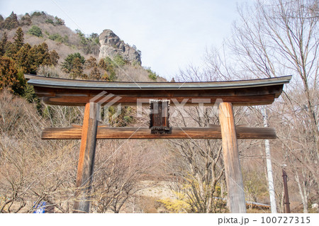 道の駅霊山たけやま　嵩山への登山口 100727315