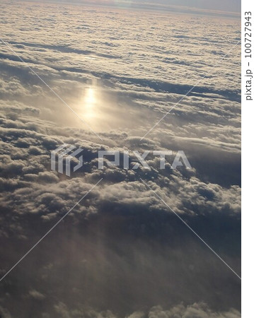 上から見る雲海 100727943