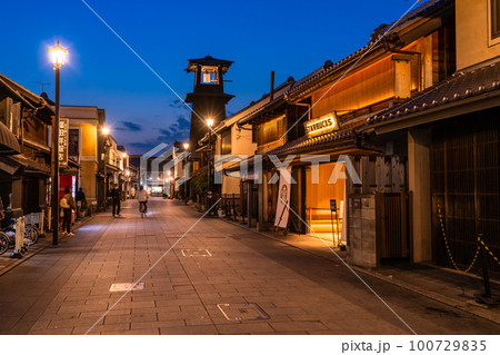 《埼玉県》川越・蔵造りの町並み 100729835