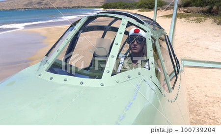 プロペラ機 100739204