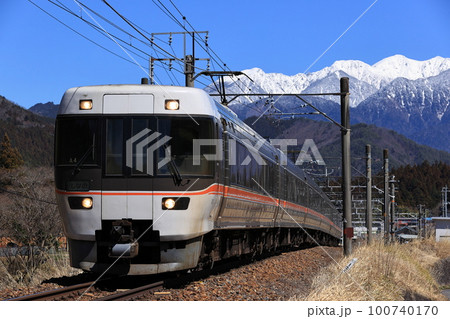 中央アルプスと特急しなの 100740170