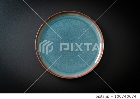 beautiful and vintage  ceramic plate 100740674