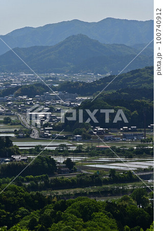 兵庫県立丹波並木道中央公園の三釈迦山の眺望 100740912