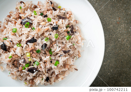 Fried Rice with Chinese Olives and Minced Pork Fried Rice with Chinese Olives and Minced Pork 100742211