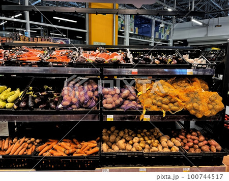 Fresh various vegetables on shelf of supermarket 100744517