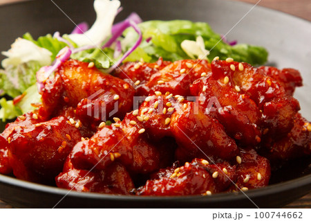 ヤンニョムチキン 100744662