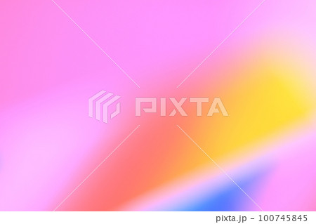 鮮やかでカラフル　メルヘンチックで楽しい背景 100745845