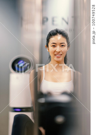 female physical doctor lifestyle female physical doctor lifestyle 100749528