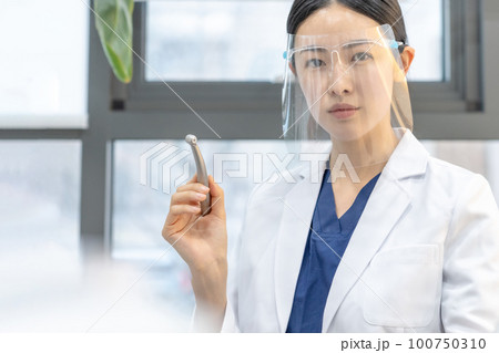 female physical doctor lifestyle female physical doctor lifestyle 100750310