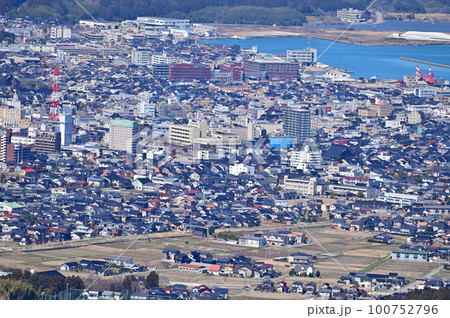 石川県　七尾城址からの眺望 100752796