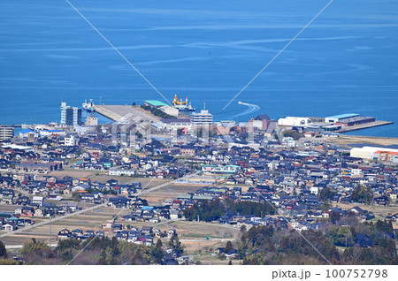 石川県 七尾城址からの眺望 石川県 七尾城址からの眺望 100752798