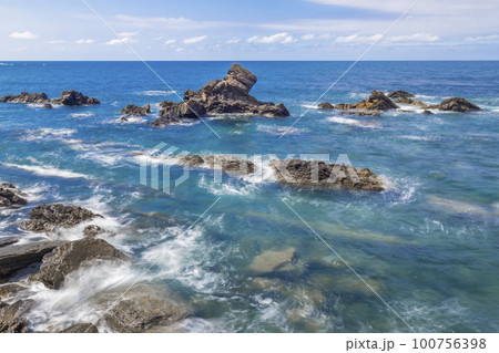 Punta del Pozo O de Berquiz, Ribadesella Promenade, Ribadesella, Spain Punta del Pozo O de Berquiz, Ribadesella Promenade, Ribadesella, Spain 100756398