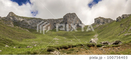 Central Massif from Sotres, Picos de Europa National Park, Spain Central Massif from Sotres, Picos de Europa National Park, Spain 100756403